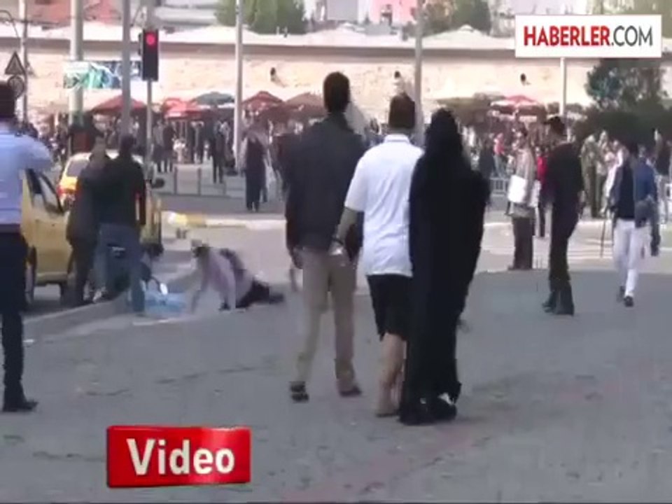 Kavgayı Ayırmaya Çalışırken Köpek Isırdı