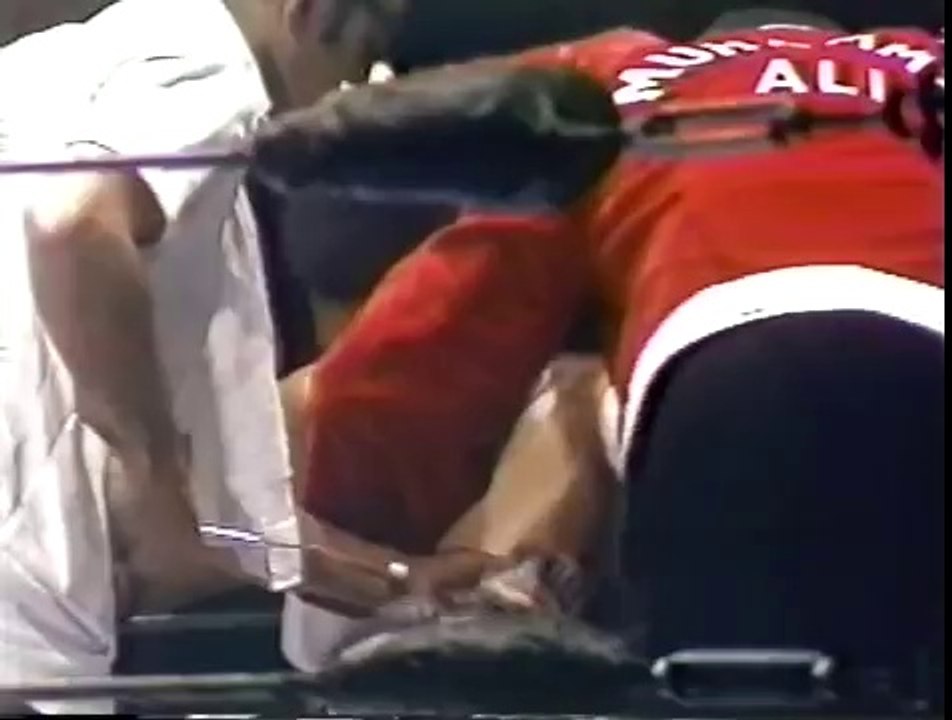 Muhammad Ali VS George Chuvalo II (Pacific Coliseum, Vancouver, British Columbia, Canada, 1972-05-01)