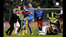 L'apparition d'un drône interrompt le match Serbie - Albanie