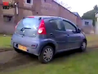 Kids Stole Parent's Car And Crash - Fails World