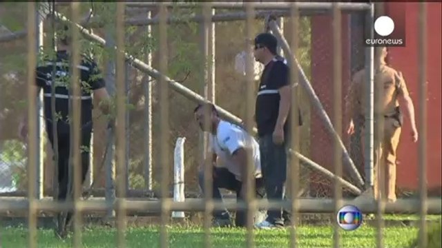 Brasile: rivolta in carcere Paranà, liberate quattro guardie