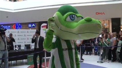 Bursasporlu 3 Futbolcu Taraftarlarla Buluştu