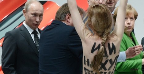 FEMEN Üyesi İsyan Etti: Böyle Veza Türkiye'de Bile Yok