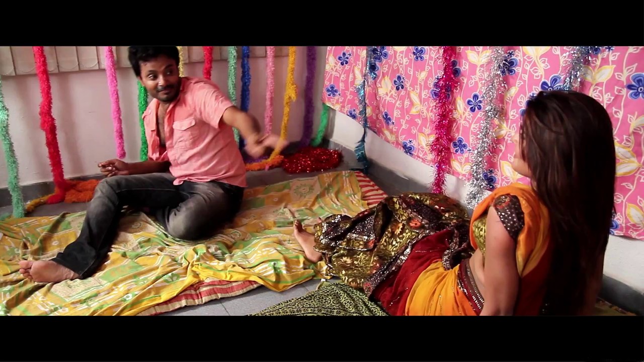 Pichekkistha Movie Okka Kshanam Song