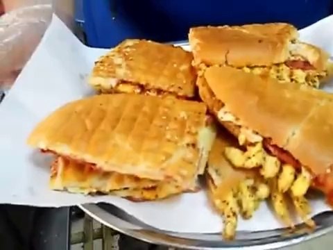 Special (Yumurta, Sucuk, Kaşar) Tost Nasıl Yapılır