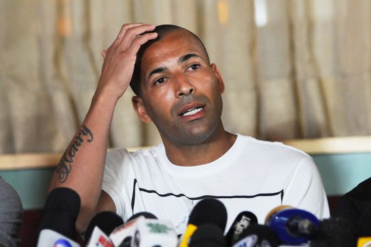 Com show à parte, Sheik detona presidente do Botafogo