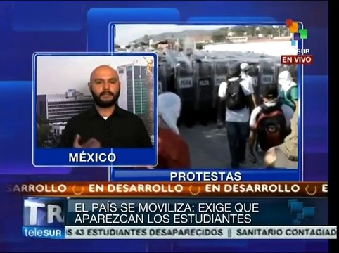 Universitarios mexicanos se solidarizan con normalistas de Ayotzinapa