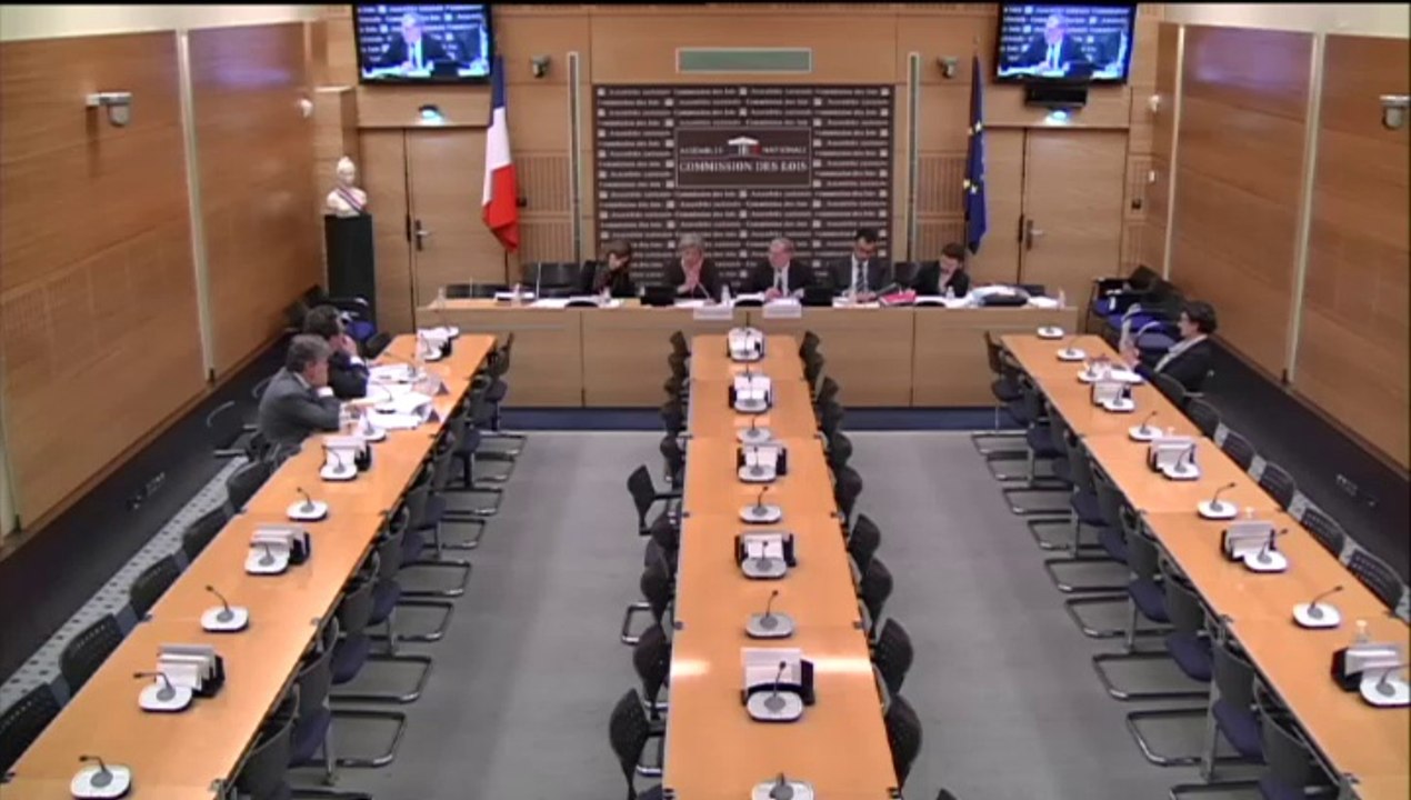 Professions juridiques réglementées : Ordre des avocats de Paris - Mercredi 15 Octobre 2014