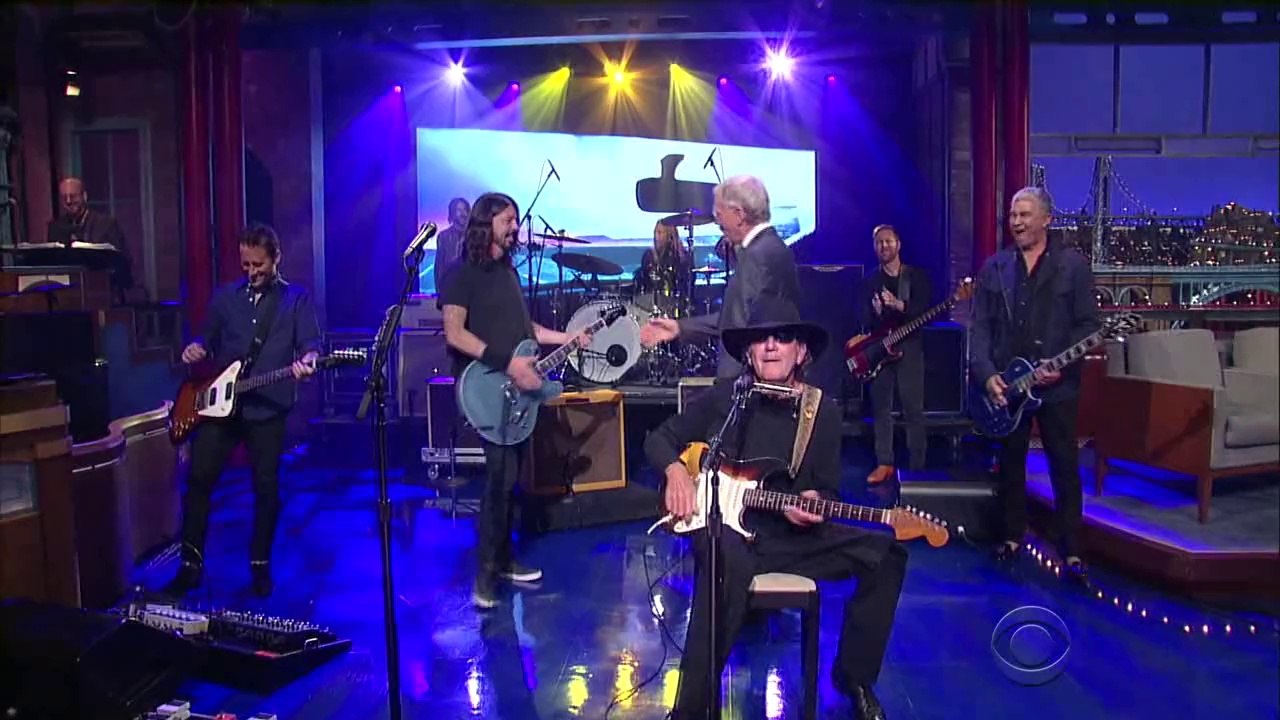 Foo Fighters w/ Tony Joe White Polk Salad Annie Letterman 2014 10 15