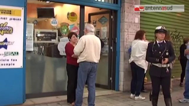 TG 15.10.14 Bari, tentata rapina a tabaccheria. Arrestato 17enne