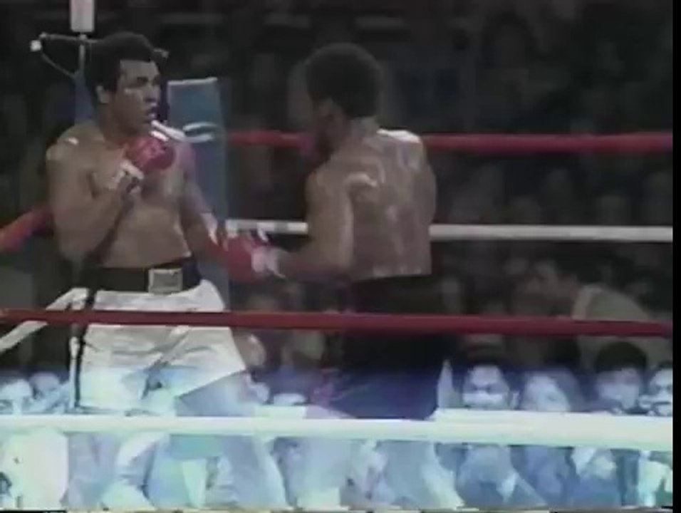 Muhammad Ali VS Leon Spinks I (Hilton Hotel, Las Vegas, Nevada, USA, 1978-02-15)