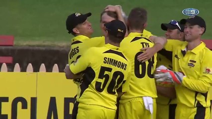A brilliant catch in a Australian Domestic Cricket match.