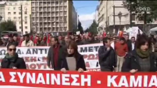 Manifestations au cocktail molotov en Grèce, contre l'austérité