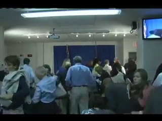 Tremblement de terre: évacuation conférence de presse de Cyrus Vance