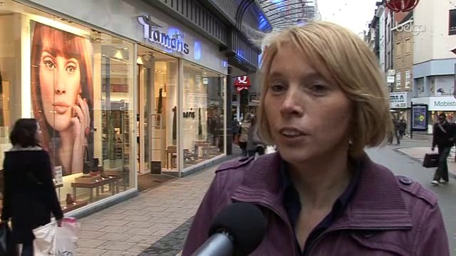 Soldes : les consommateurs pensent dépenser davantage que l'an passé