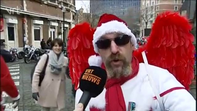 Le père Noël roule en Harley Davidson