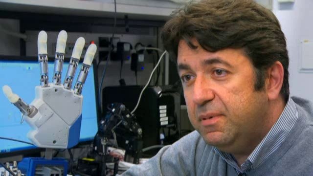 Un amputé a retrouvé la sensation du toucher grâce à une main artificielle