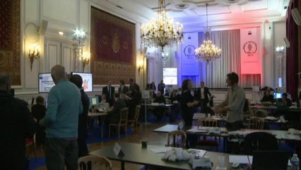 Municipales en France: spectaculaire progression du FN, gifle pour la gauche