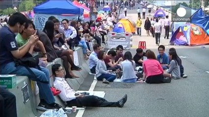 Hongkongs Verwaltungschef zum Dialog bereit, gibt aber nicht nach