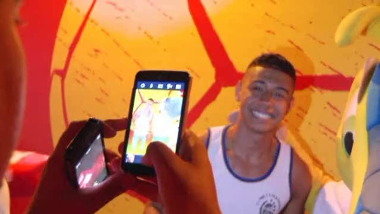 Voici Fuleco, la mascotte du Mondial!