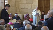 Le pape François appelle juifs et musulmans à travailler ensemble pour la paix