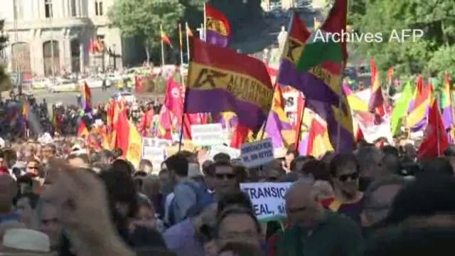 Le nouveau roi d'Espagne Felipe VI jure fidélité à la Constitution