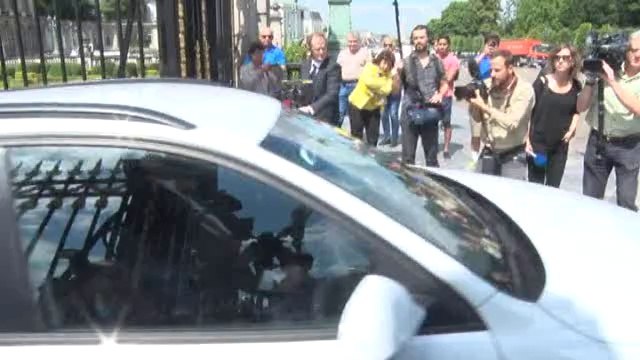 Formation fédérale: Bart De Wever déchargé de sa mission, reprise des consultations royales