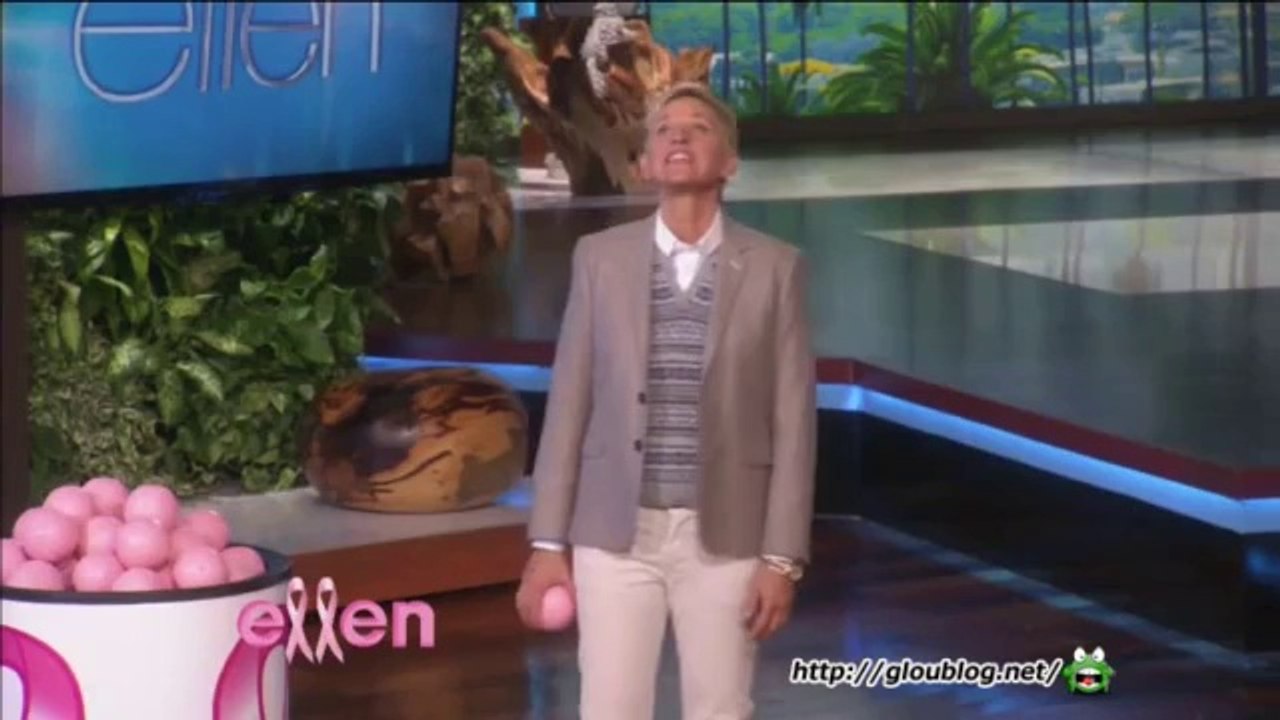 Heidi Klum Gets Dunked Oct 15 2014