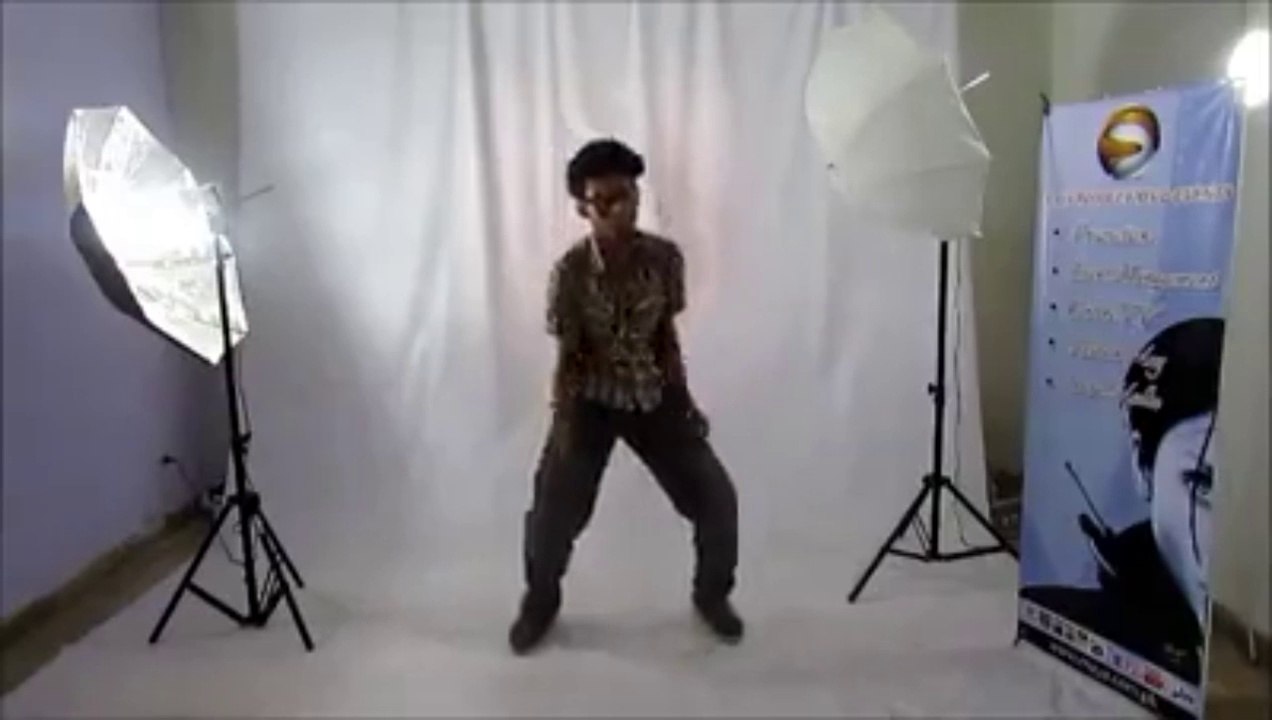 Pakistani Michael Jackson In Dance Mood