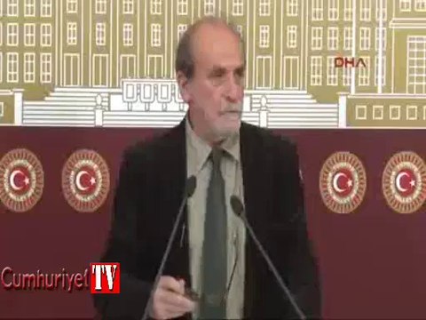 Kürkçü'den Dünyayı başlarına yıkarız diyen Arınç'a yanıt