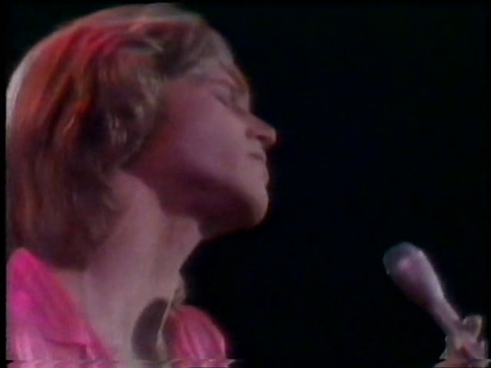 Andy Gibb - Too many looks in your eyes