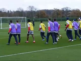 Arsenal - Standard: Entrainement des joueurs anglais