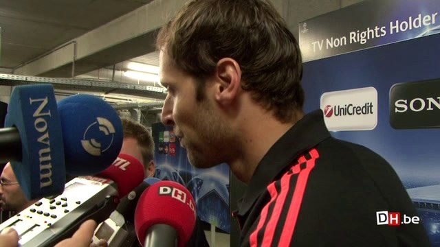 Réaction de Petr Cech, le gardien de Chelsea, après le nul à Genk
