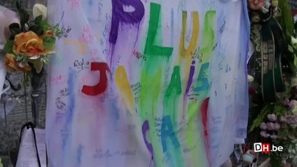 Dieumerci Mbokani rend hommage aux victimes de la tuerie à Liège