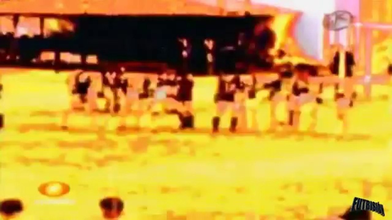 Quand l'entraîneur ordonne à son joueur de manquer un penalty...