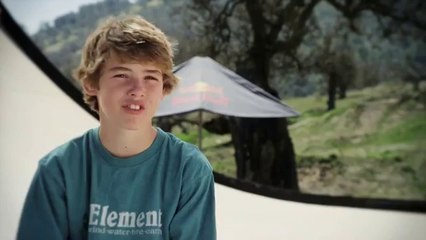 Un gamin de 12 ans bat le record de Tony Hawk