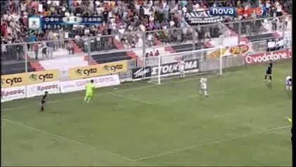 Quand l'arbitre fait une talonnade