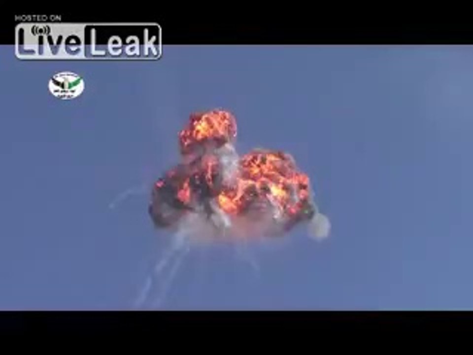 Un hélicoptère explose en plein ciel syrien