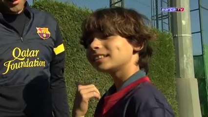 Le garçon sans pieds rencontre Lionel Messi