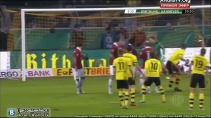 Le coup franc de Götze contre Hannovre