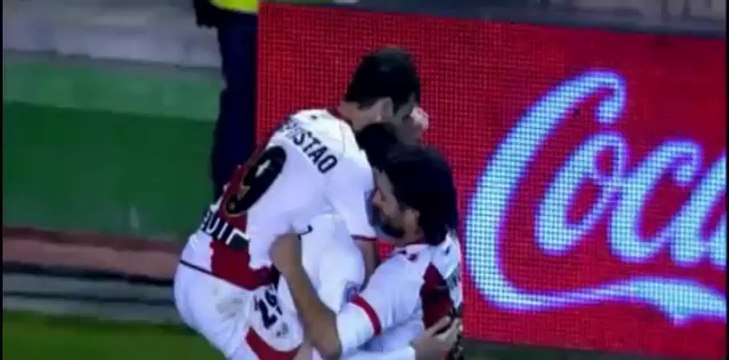 Un coup franc des 40 mètres au Rayo Vallecano