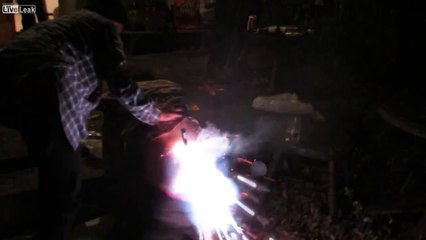 Un feu d'artifice entre les fesses