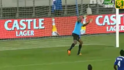 Une incroyable frappe de 40m en Afrique du Sud