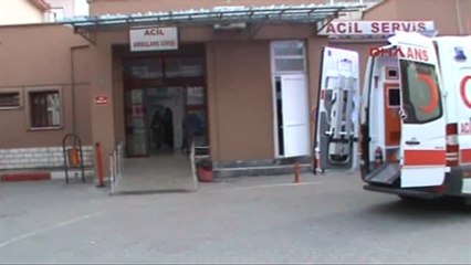 İlkokul Öğrencisinin Üzerine Demir Kapı Devrildi