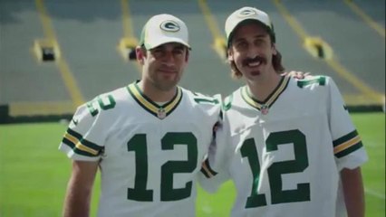 Aaron Rodgers' Comedian Doppelganger Fools Fans and Players