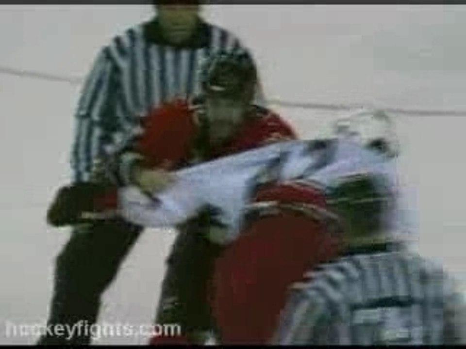070202 Jody Shelley vs Eric Godard