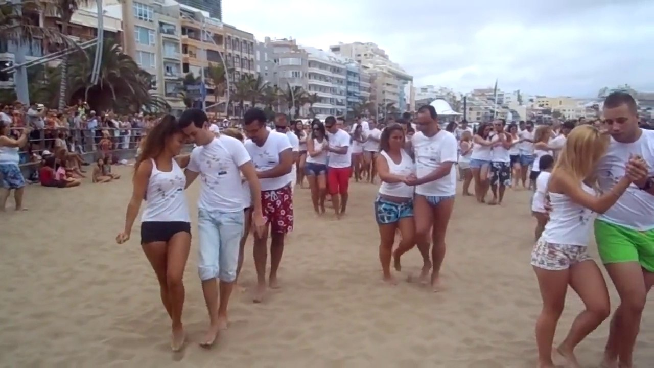 Flash Mob Kizomba In Canarias, Playa De Las Canteras