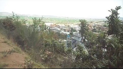 Location Maison / Villa ANTANANARIVO (TANANARIVE) - Madagascar - A louer belle villa basse F6 accessible et bien clôturée avec une vue sur Tananarive située à Ambohidroa