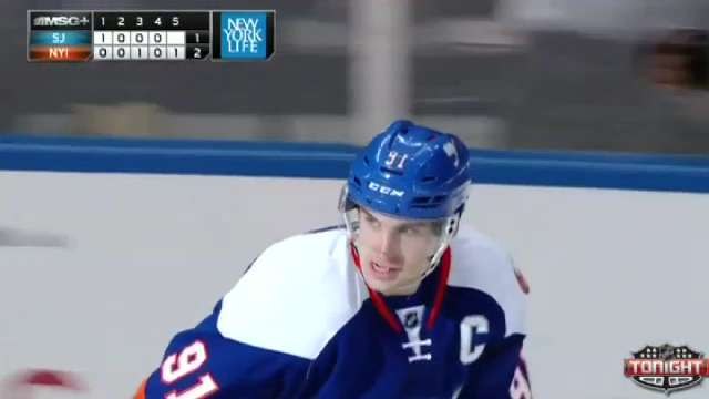 Islanders Hook Sharks, Improve to 4-0