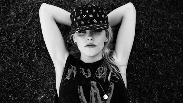 Max Hydra feat. Scarlett Quinn - Bad boys cry (Slow Deep version)